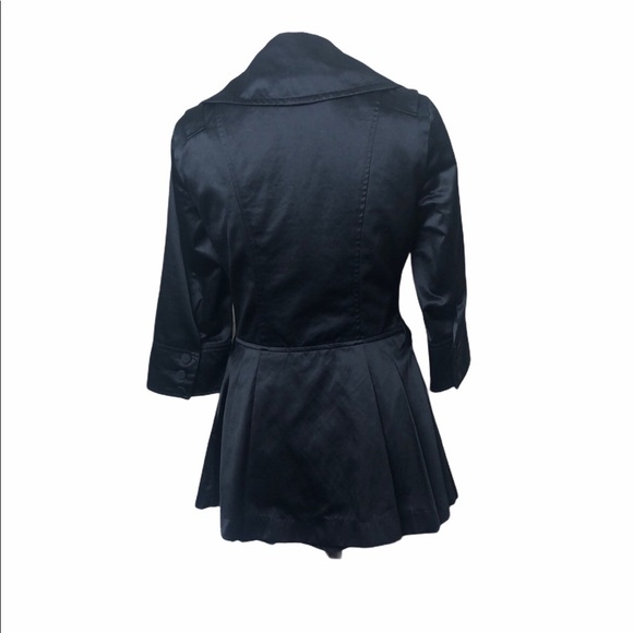Bebe Satin Pleated And Flared Button Front Jacket SZ XS Black - Picture 3 of 7